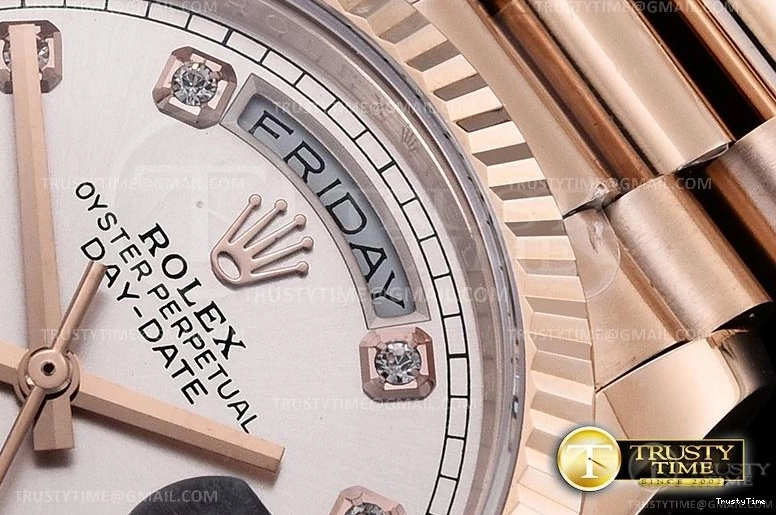 0520 RDD0219J – DayDate 36mm FreshLook 697